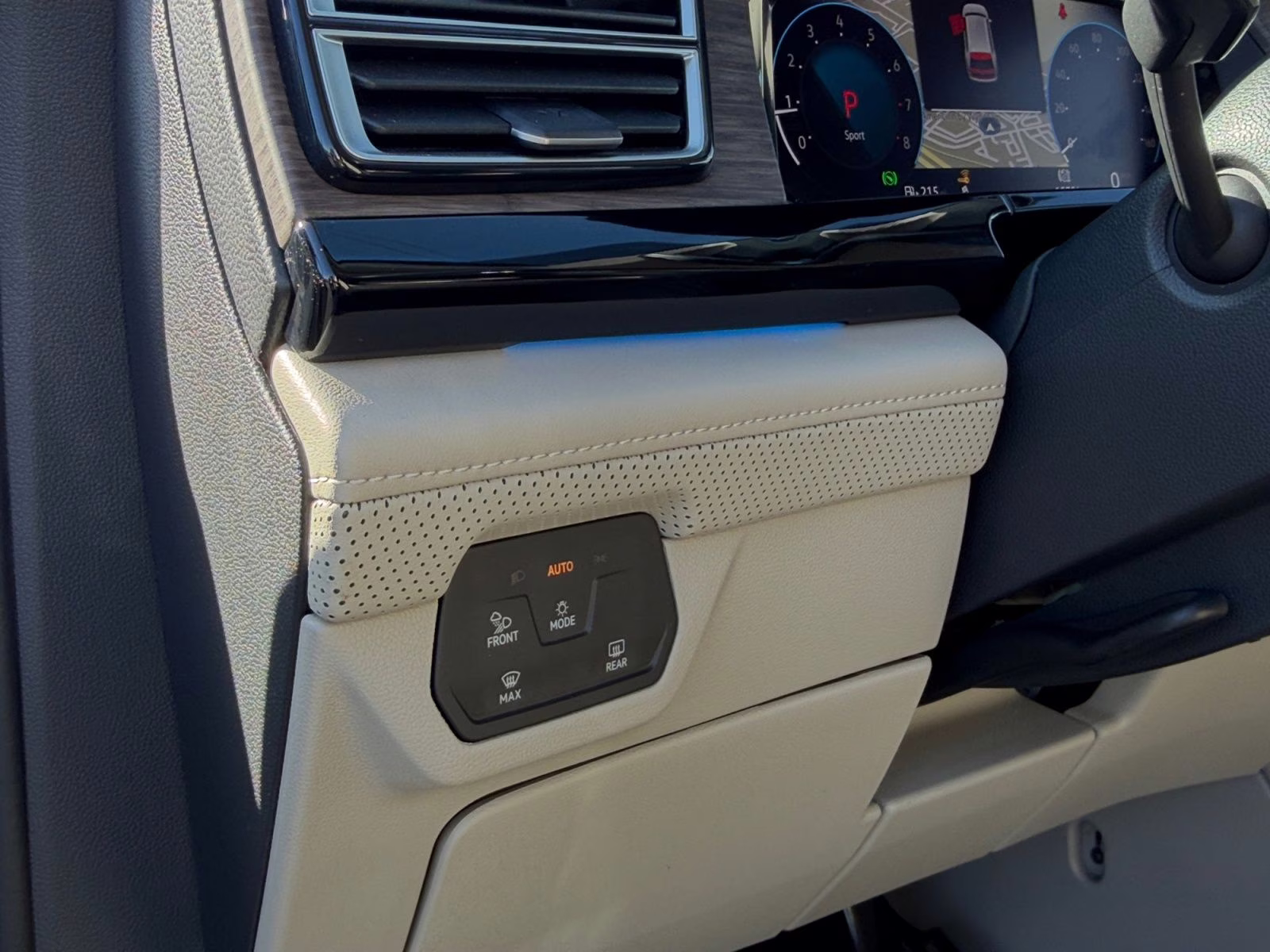 2024 White Volkswagen Atlas 2.0T SEL Premium R-Line AWD SUV