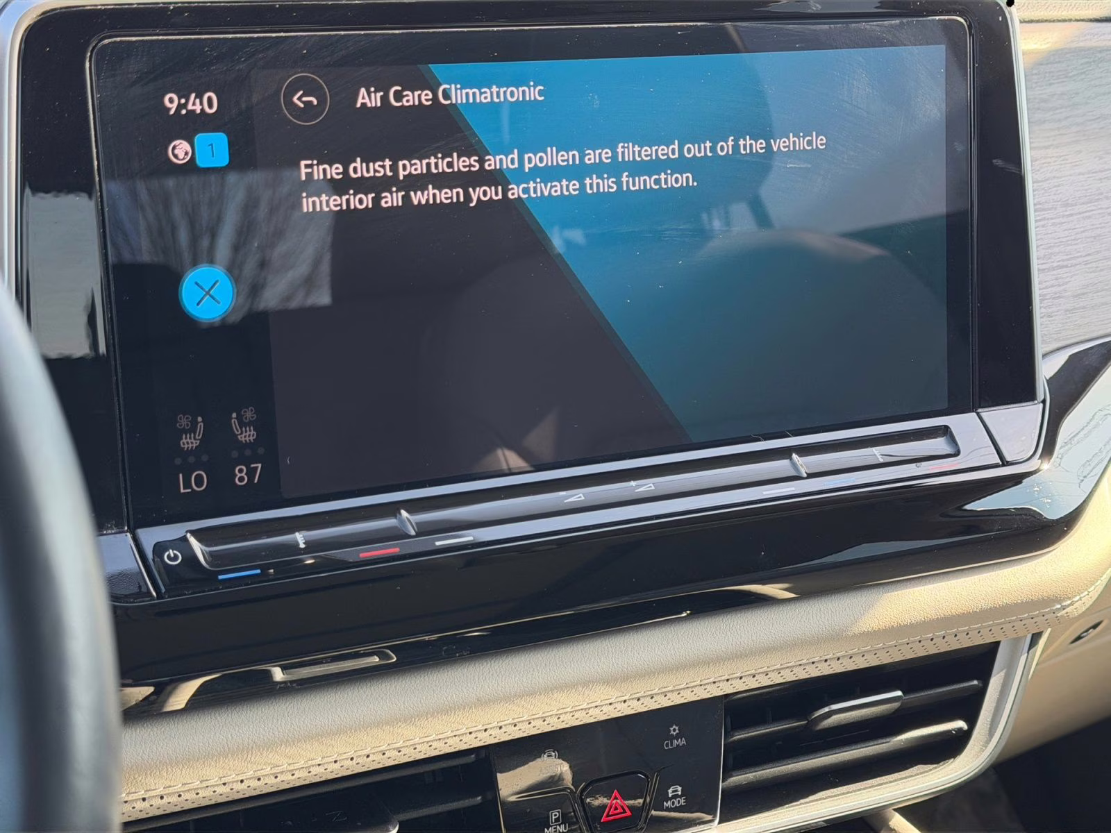 2024 White Volkswagen Atlas 2.0T SEL Premium R-Line AWD SUV