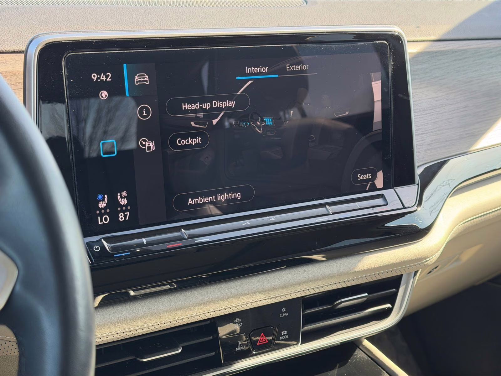 2024 White Volkswagen Atlas 2.0T SEL Premium R-Line AWD SUV