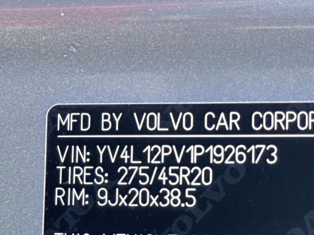 2023 Gray Metallic Volvo XC90 B5 Core AWD SUV