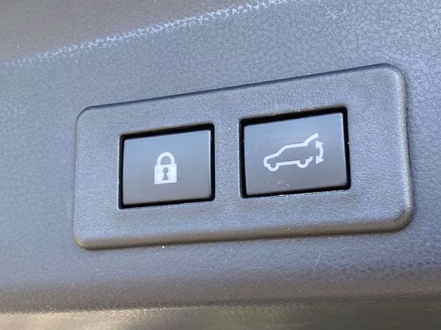 2023 Crystal Black Silica Subaru Ascent Limited AWD SUV