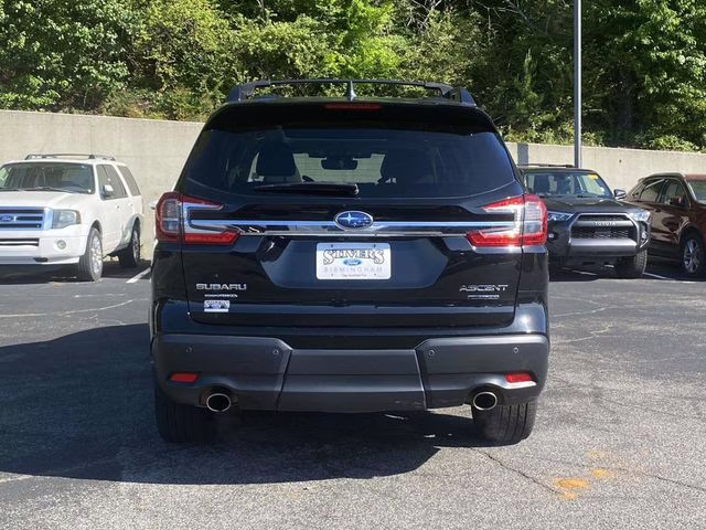 2023 Crystal Black Silica Subaru Ascent Limited AWD SUV