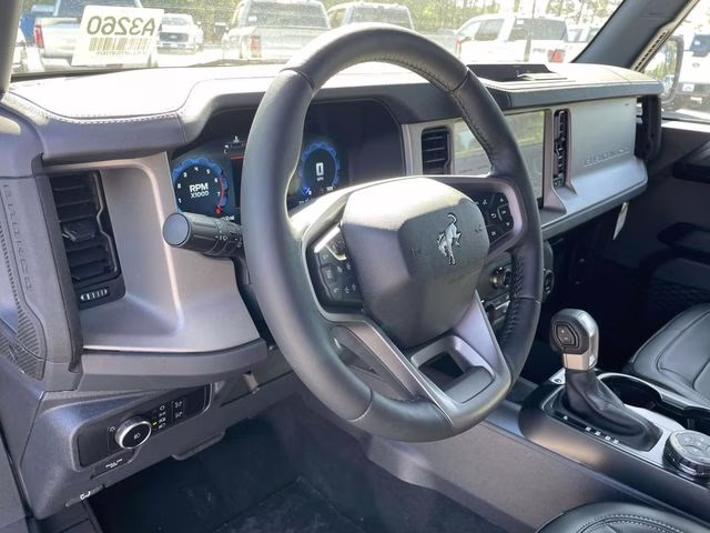 2026 Avalanche Ford Bronco Outer Banks 4X4 SUV