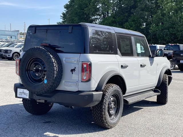 2026 Avalanche Ford Bronco Outer Banks 4X4 SUV