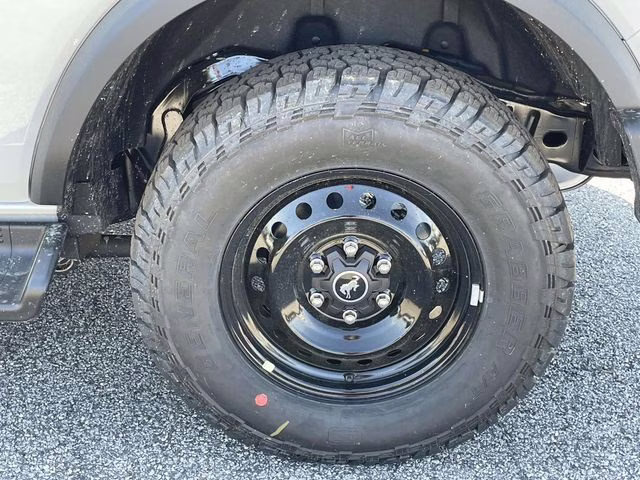 2026 Avalanche Ford Bronco Outer Banks 4X4 SUV