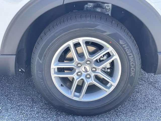 2026 White Ford Explorer Active RWD SUV
