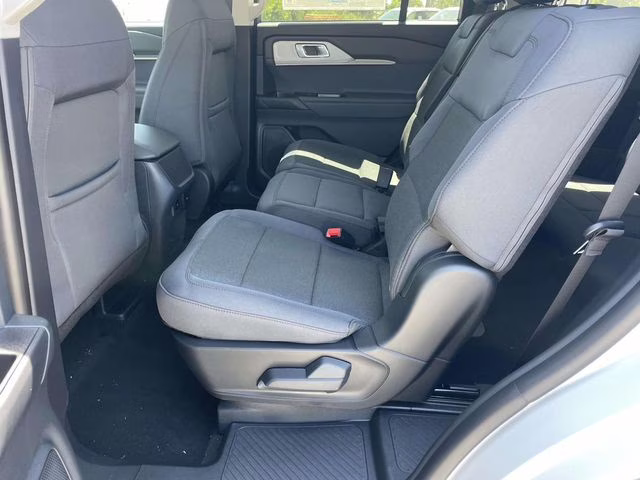 2026 White Ford Explorer Active RWD SUV