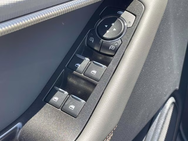 2026 White Metallic Ford Explorer Active RWD SUV