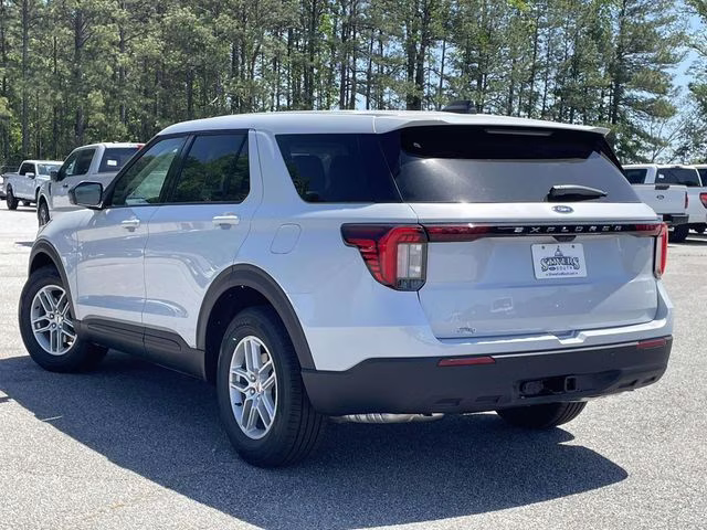 2026 White Metallic Ford Explorer Active RWD SUV