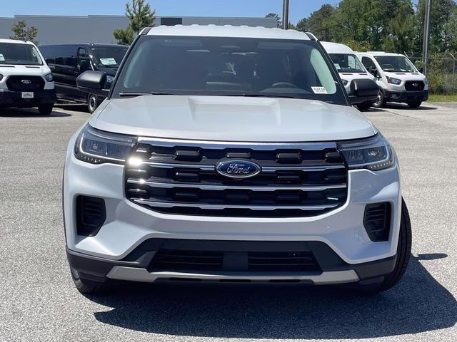 2026 White Metallic Ford Explorer Active RWD SUV