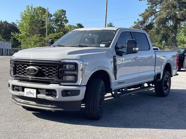 2026 Avalanche Ford Super Duty F-250 SRW Lariat 4X4 Truck