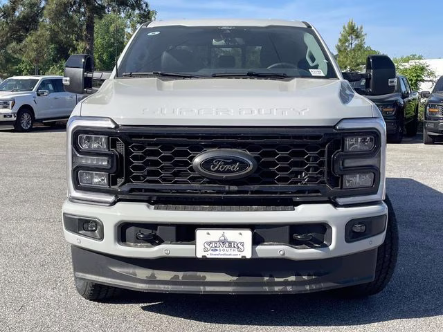 2026 Avalanche Ford Super Duty F-250 SRW Lariat 4X4 Truck