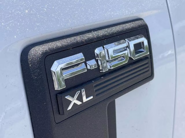 2026 Oxford White Ford F-150 XL 4X4 Truck