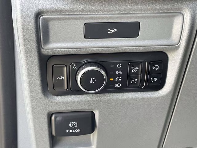 2026 Oxford White Ford F-150 XLT 4X4 Truck