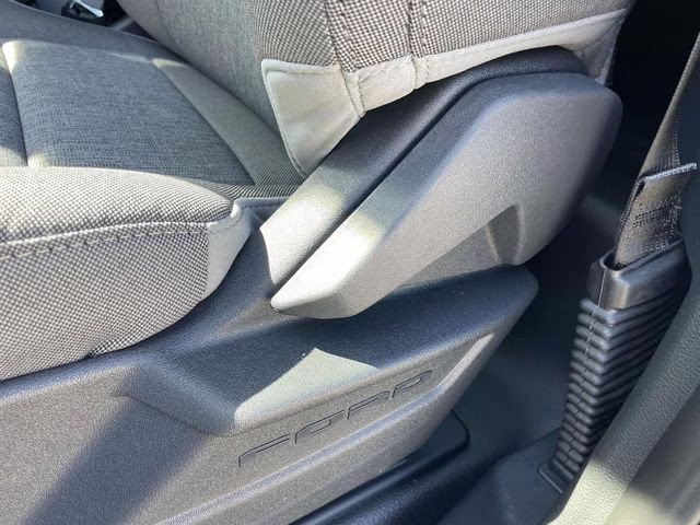 2026 Oxford White Ford F-150 XL 4X4 Truck