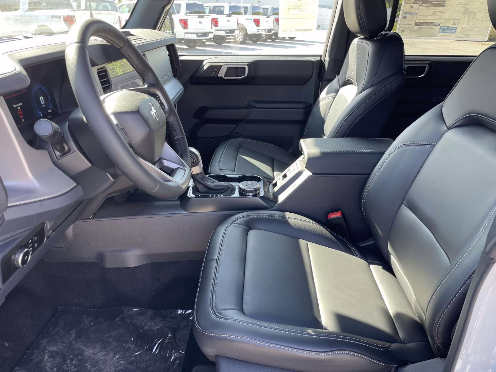 2026 Avalanche Ford Bronco Outer Banks 4X4 SUV