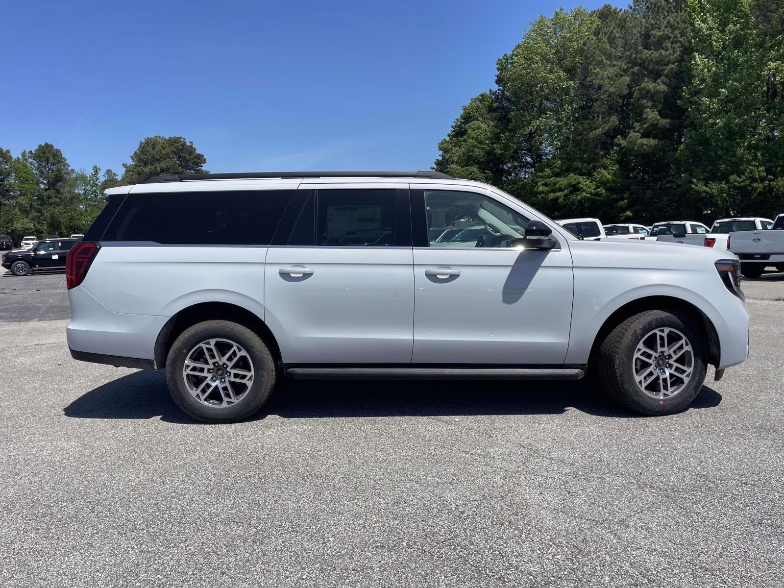 2026 Silver Metallic Ford Expedition Max Active RWD SUV