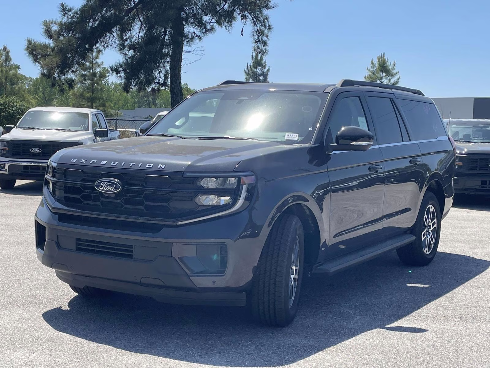 2026 Gray Metallic Ford Expedition Max Active RWD SUV