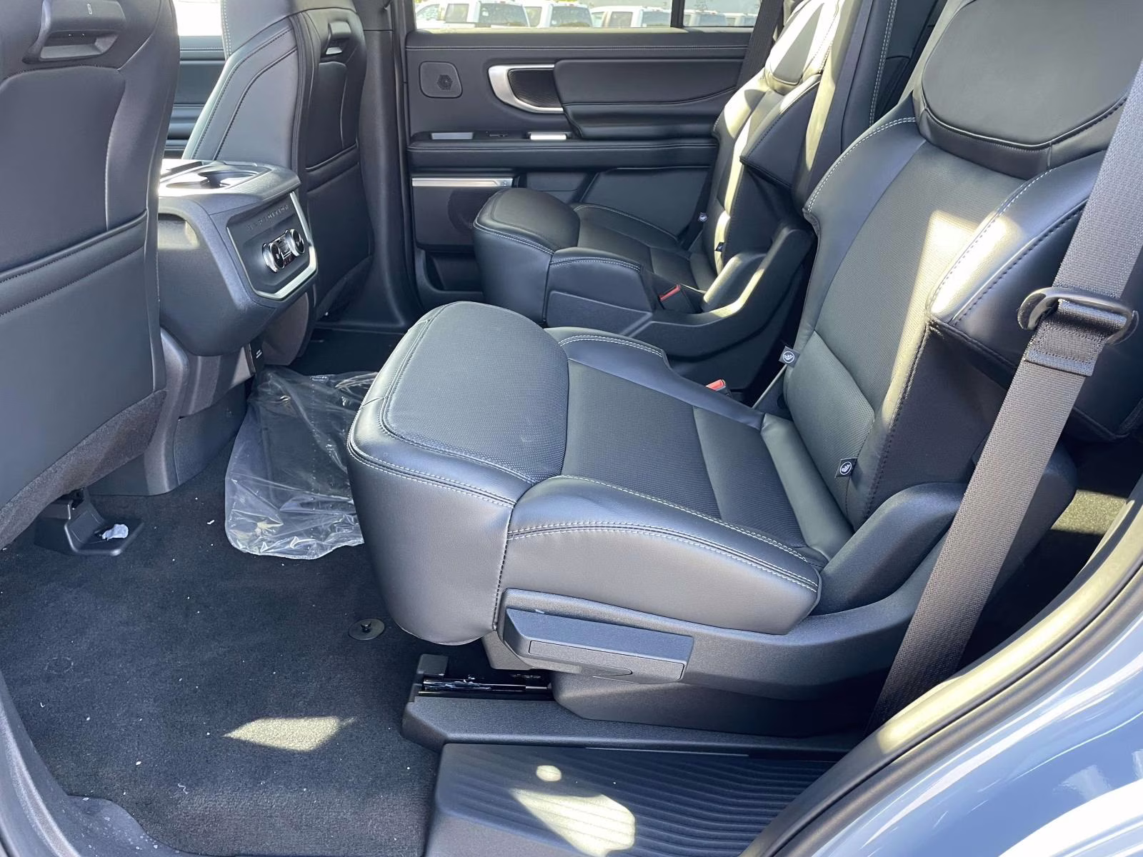 2026 Gray Metallic Ford Expedition Platinum 4X4 SUV