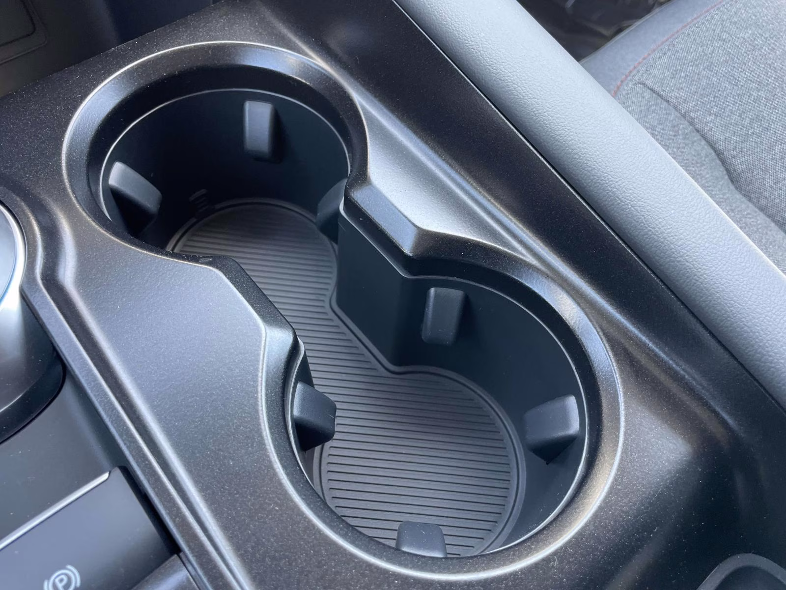 2026 White Metallic Ford Explorer Active RWD SUV