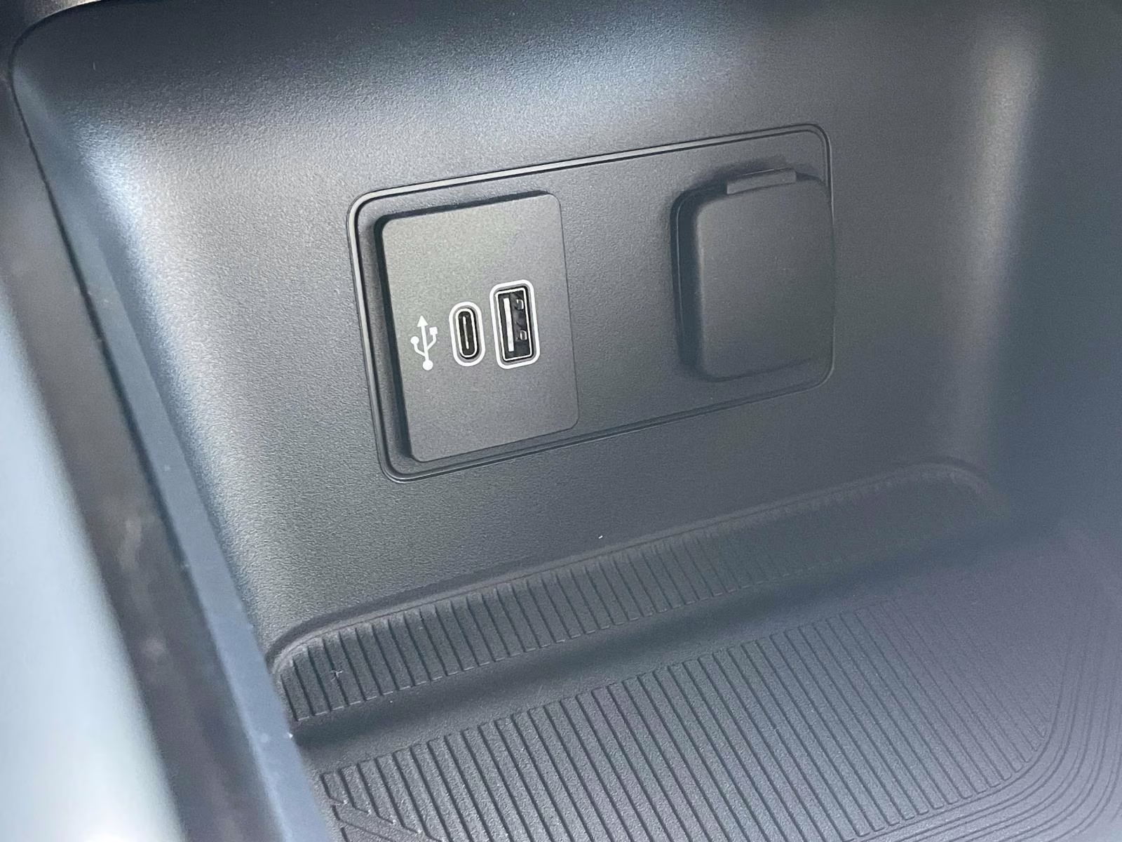 2026 Vapor Blue Ford Explorer Active RWD SUV