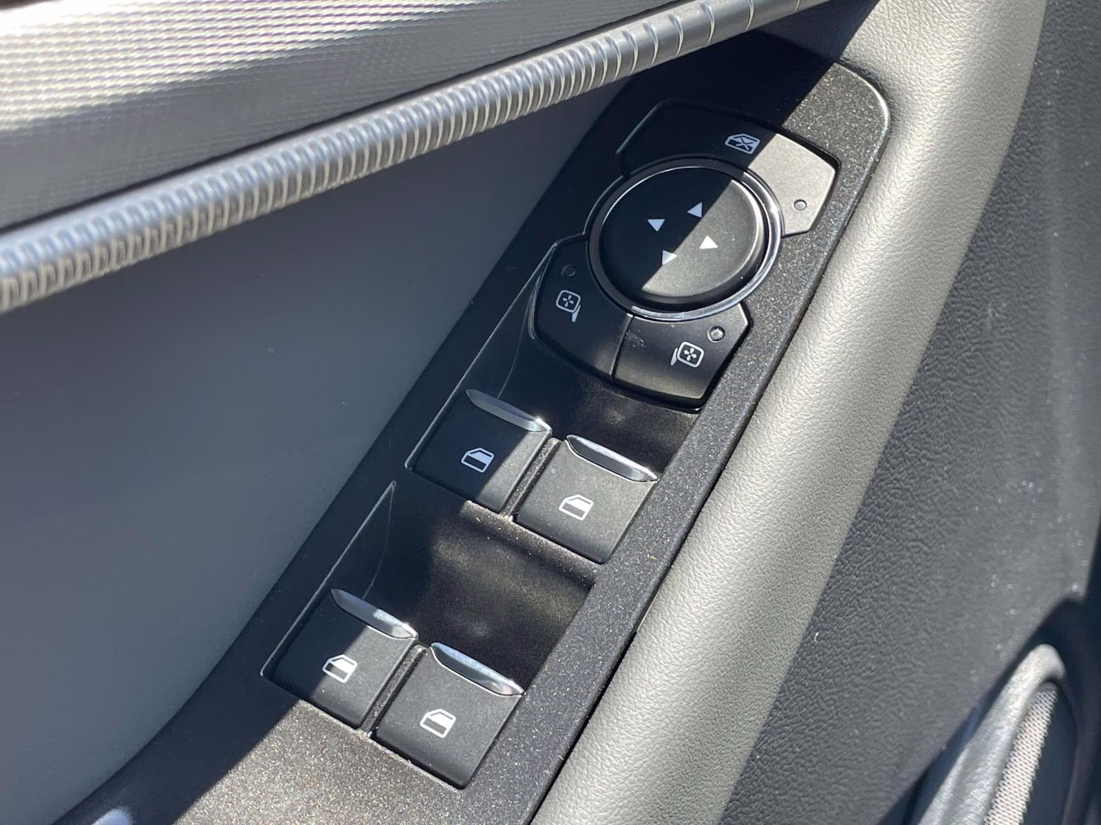 2026 Gray Metallic Ford Explorer Active RWD SUV