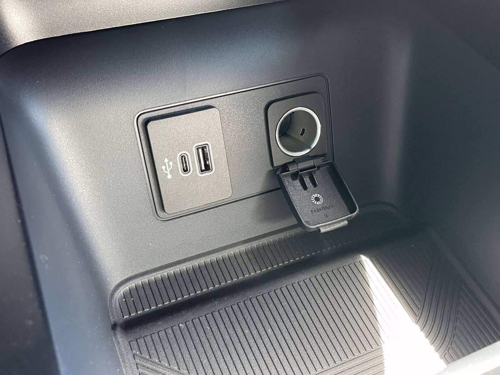 2026 Gray Metallic Ford Explorer Active RWD SUV