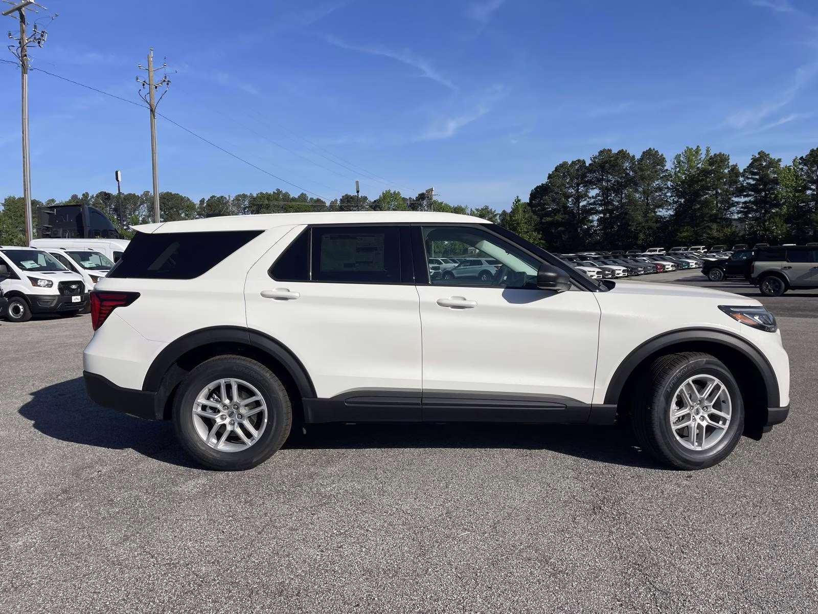 2026 White Ford Explorer Active RWD SUV
