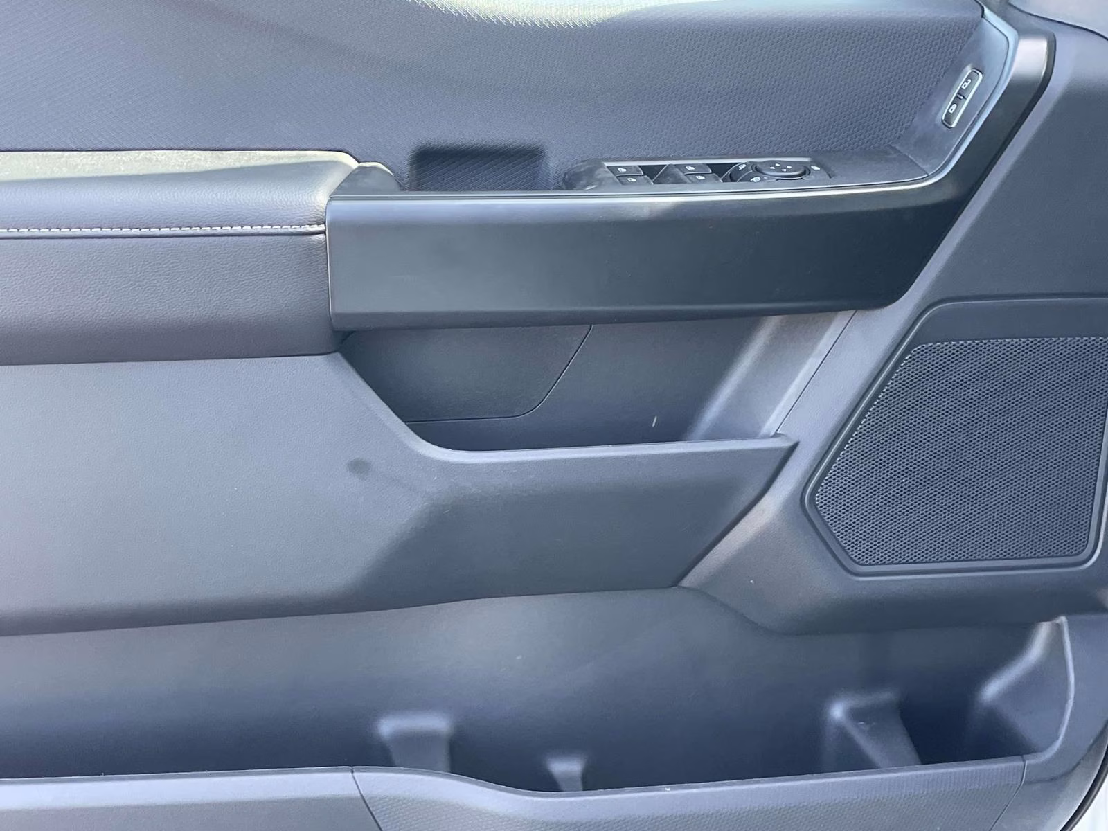 2026 Oxford Whiote Ford F-150 STX 4X4 Truck