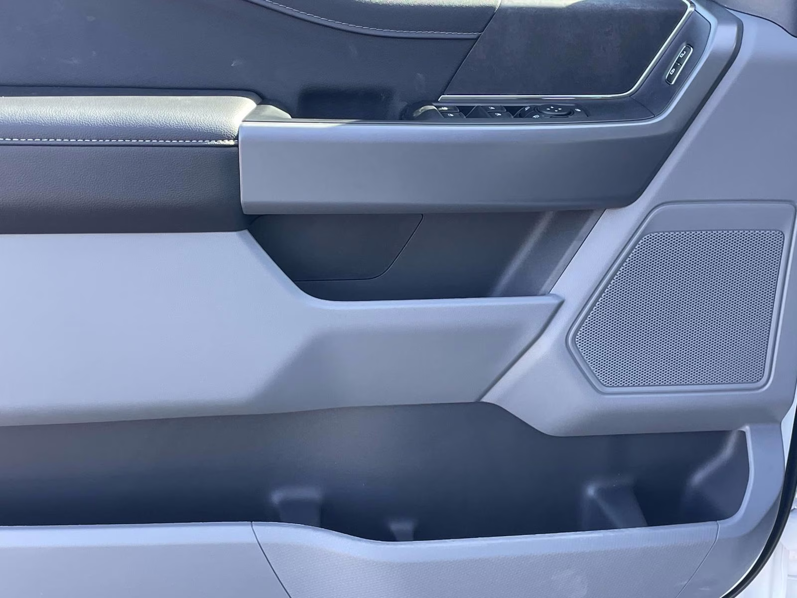 2026 Oxford White Ford F-150 XLT RWD Truck