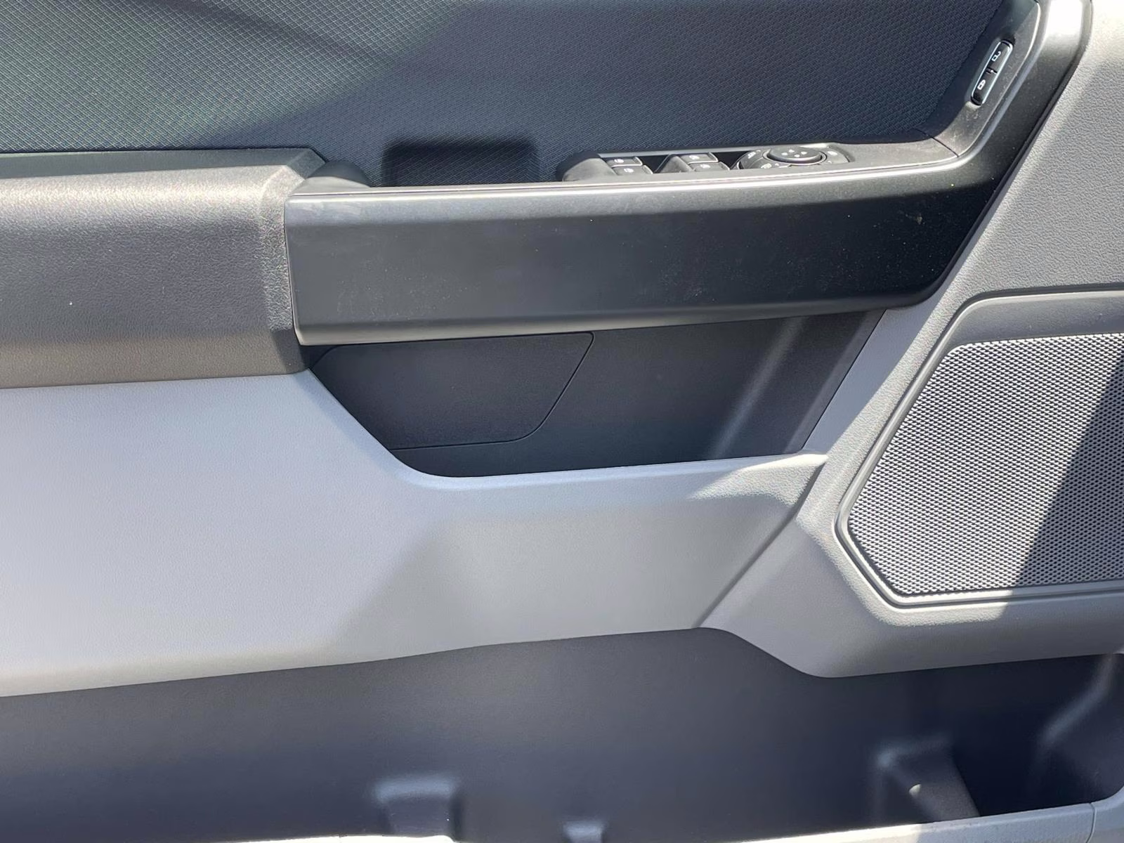 2026 Oxford White Ford F-150 XL 4X4 Truck