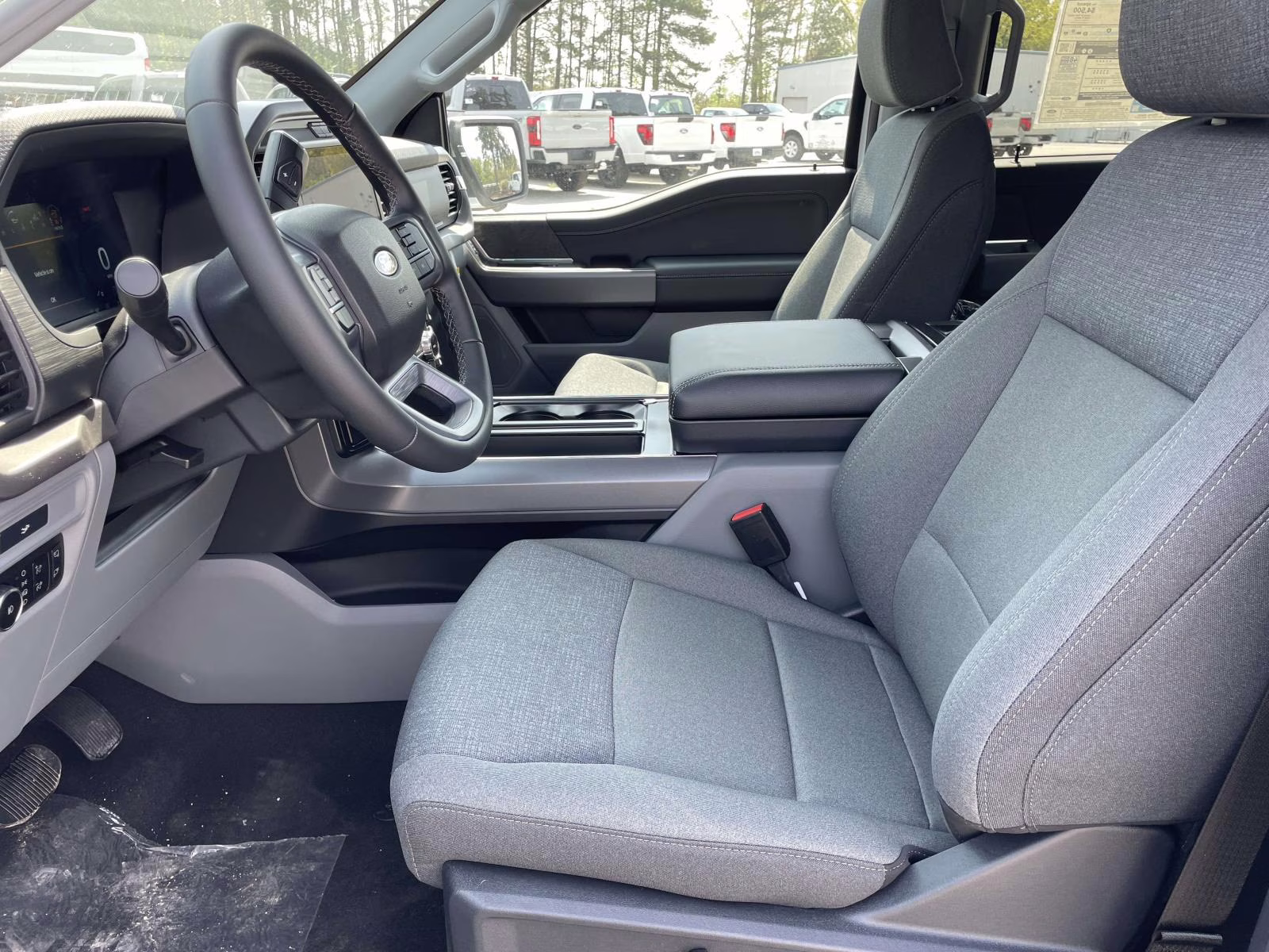 2026 Oxford White Ford F-150 XLT 4X4 Truck