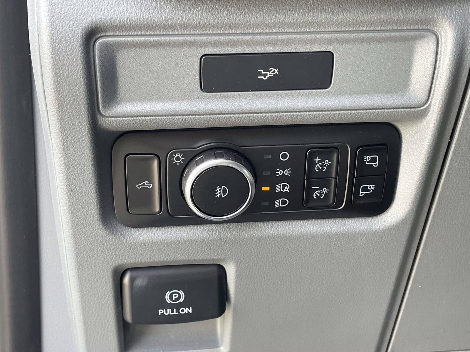 2026 Oxford White Ford F-150 XLT 4X4 Truck