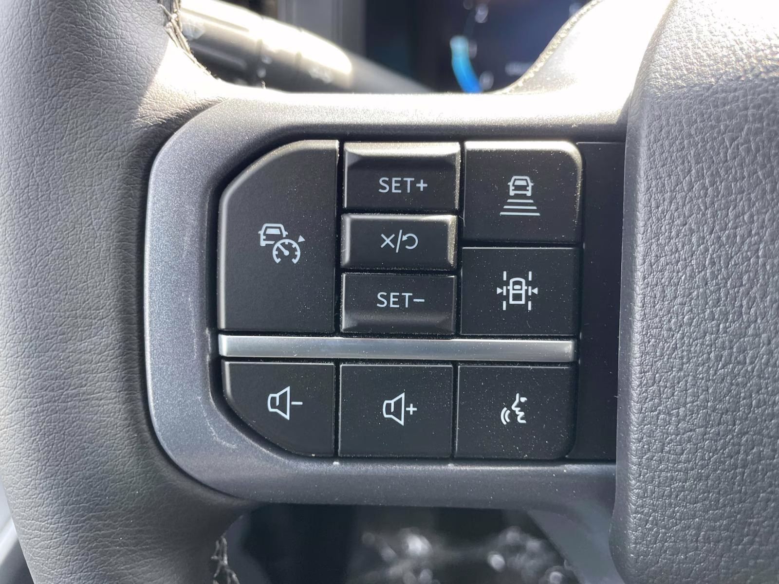 2026 Oxford White Ford F-150 XLT 4X4 Truck