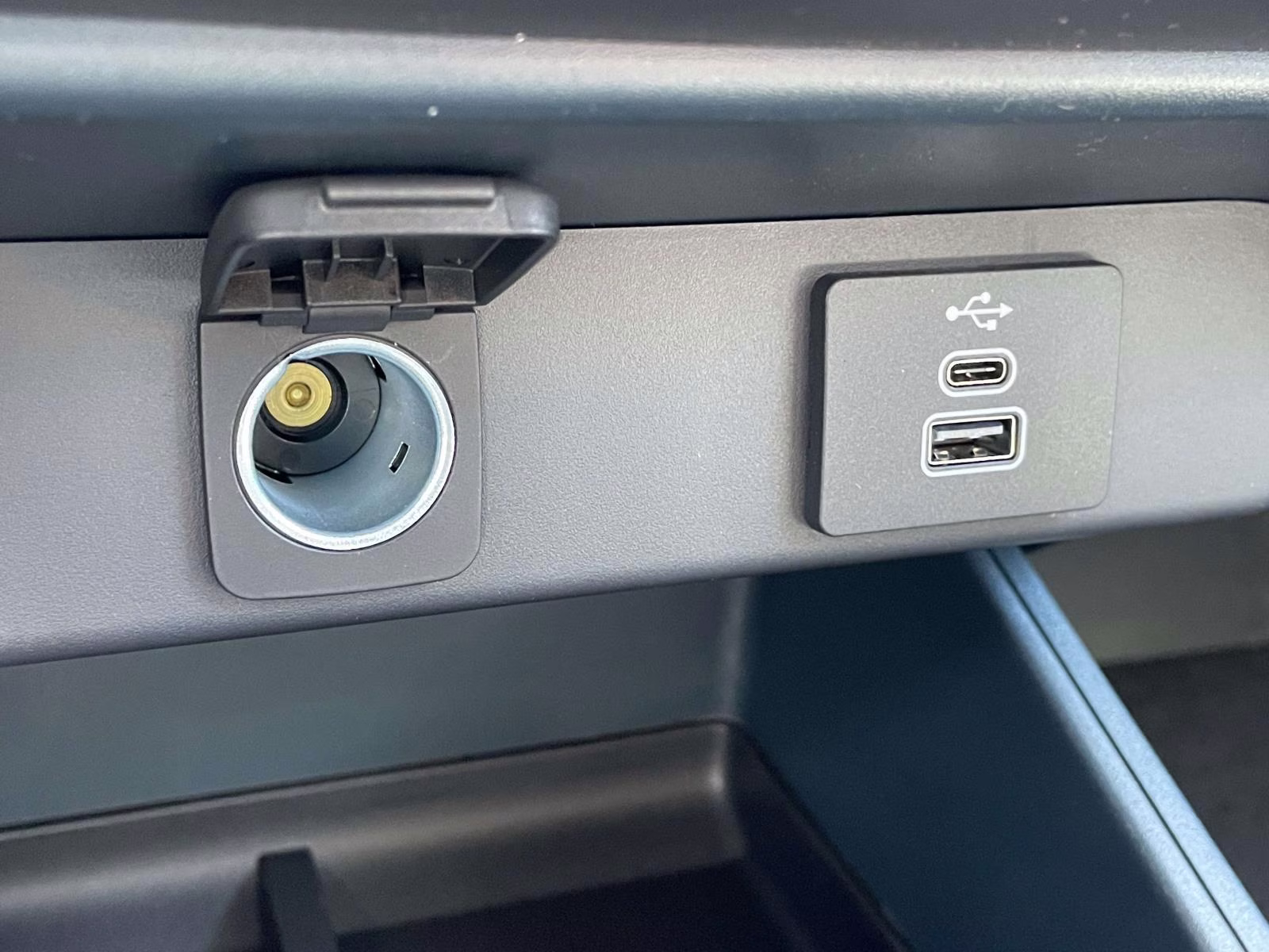 2026 Gray Metallic Ford Maverick Lobo Standard AWD Truck