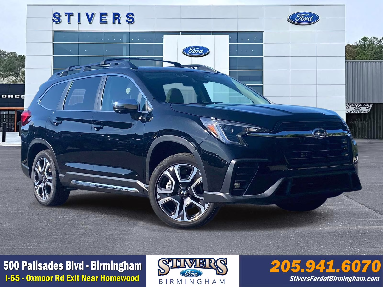2023 Crystal Black Silica Subaru Ascent Limited AWD SUV
