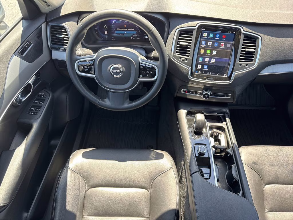 2023 Gray Metallic Volvo XC90 B5 Core AWD SUV