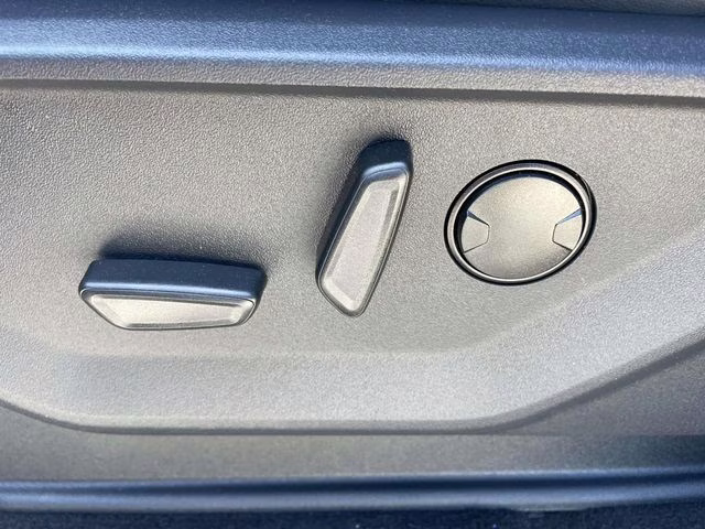 2026 Silver Metallic Ford Expedition Max Active RWD SUV