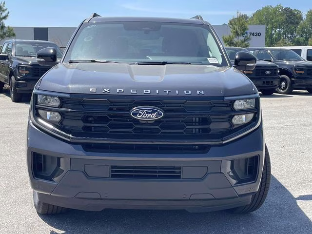 2026 Gray Metallic Ford Expedition Max Active RWD SUV