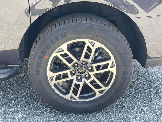 2026 Gray Metallic Ford Expedition Max Active RWD SUV