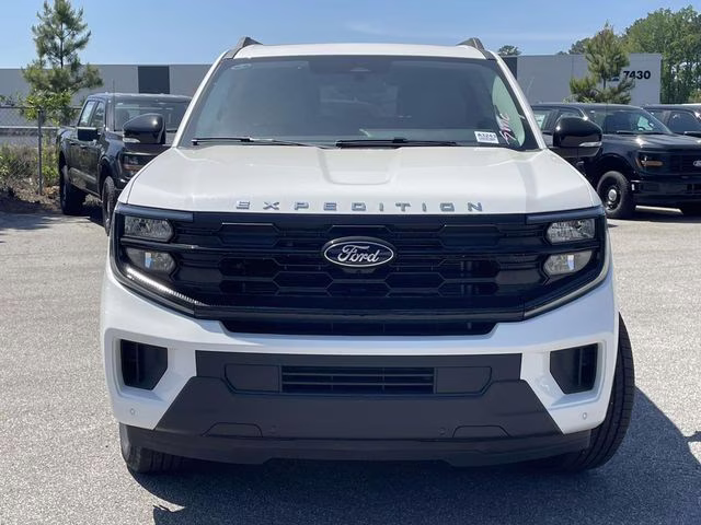 2026 White Ford Expedition Max Active RWD SUV