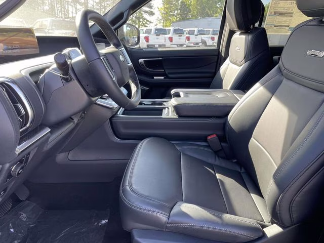 2026 Gray Metallic Ford Expedition Platinum 4X4 SUV