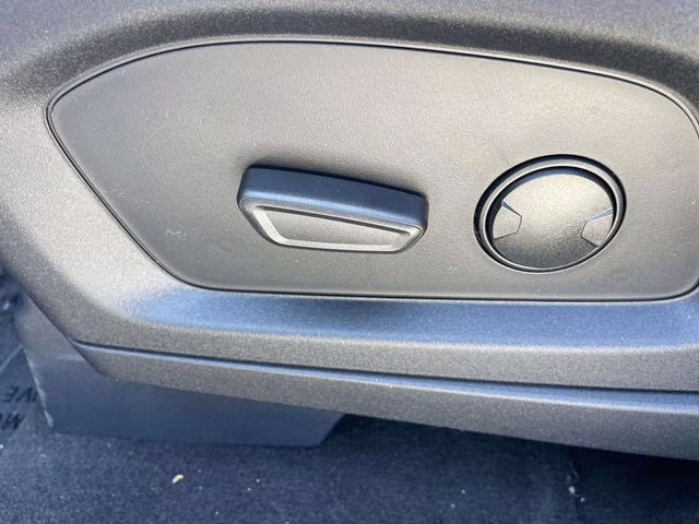 2026 White Ford Explorer Active RWD SUV