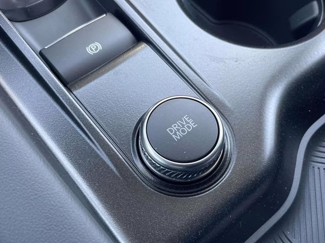 2026 White Ford Explorer Active RWD SUV