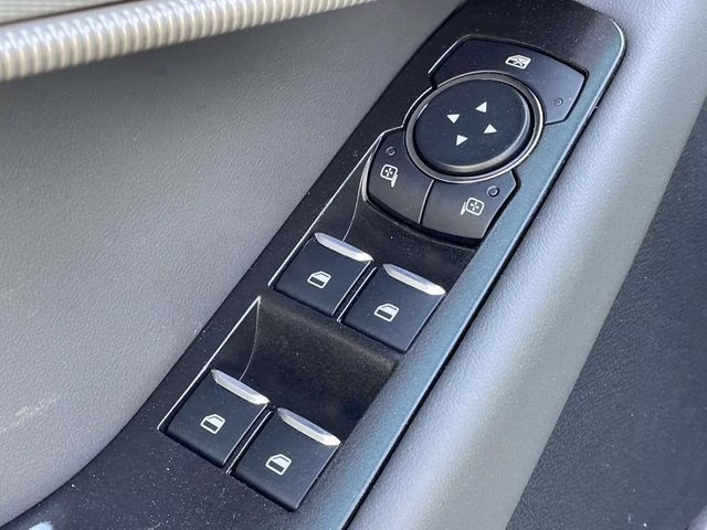 2026 White Ford Explorer Active RWD SUV