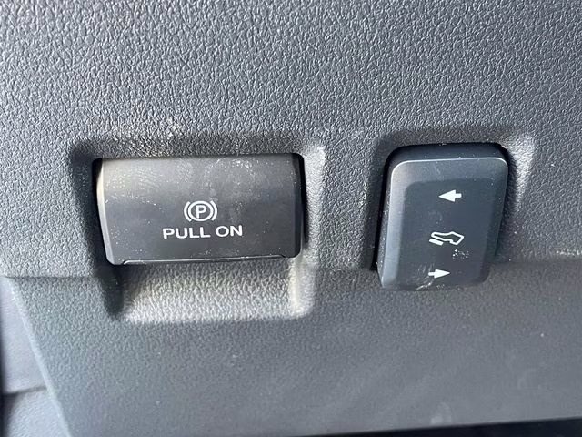 2026 Avalanche Ford Super Duty F-250 SRW Lariat 4X4 Truck