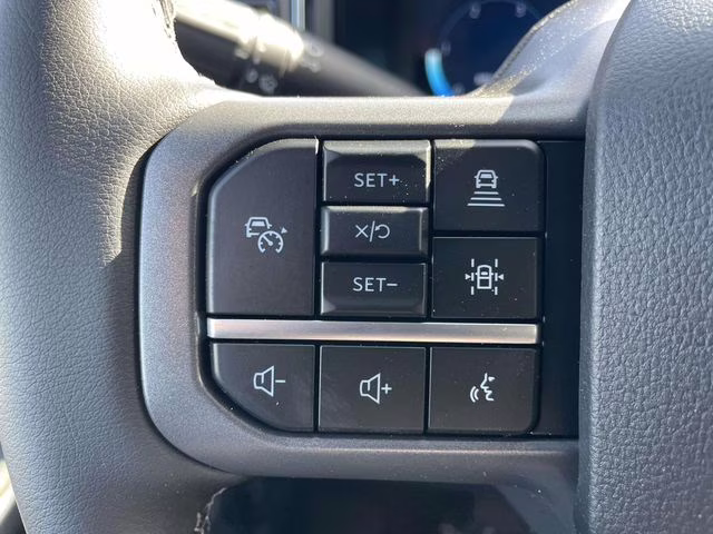 2026 Avalanche Ford Super Duty F-250 SRW Lariat 4X4 Truck