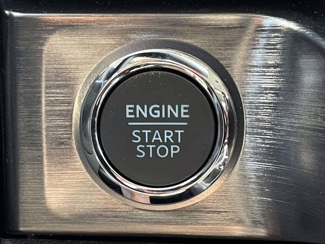 2026 Avalanche Ford Super Duty F-250 SRW Lariat 4X4 Truck