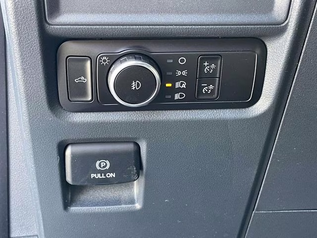 2026 Oxford White Ford F-150 STX 4X4 Truck