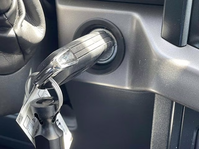 2026 Oxford White Ford F-150 XL 4X4 Truck